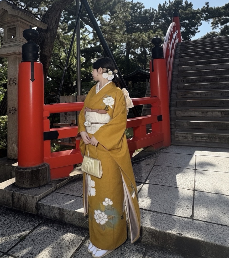 黄色とホワイト 牡丹柄